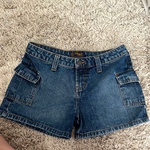 Y2K low rise cargo Jean shorts